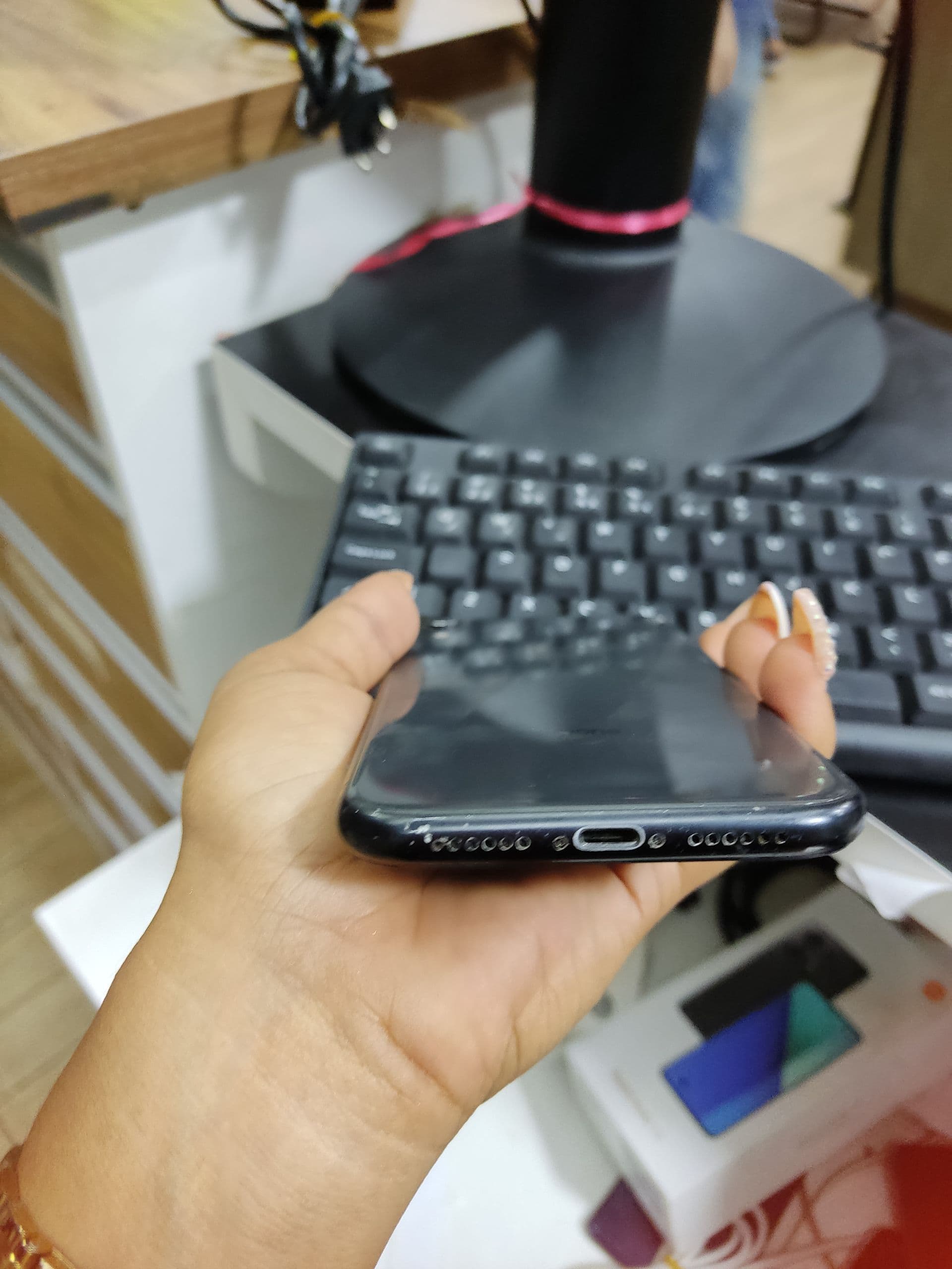 iPhone XR 64GB Seminovo