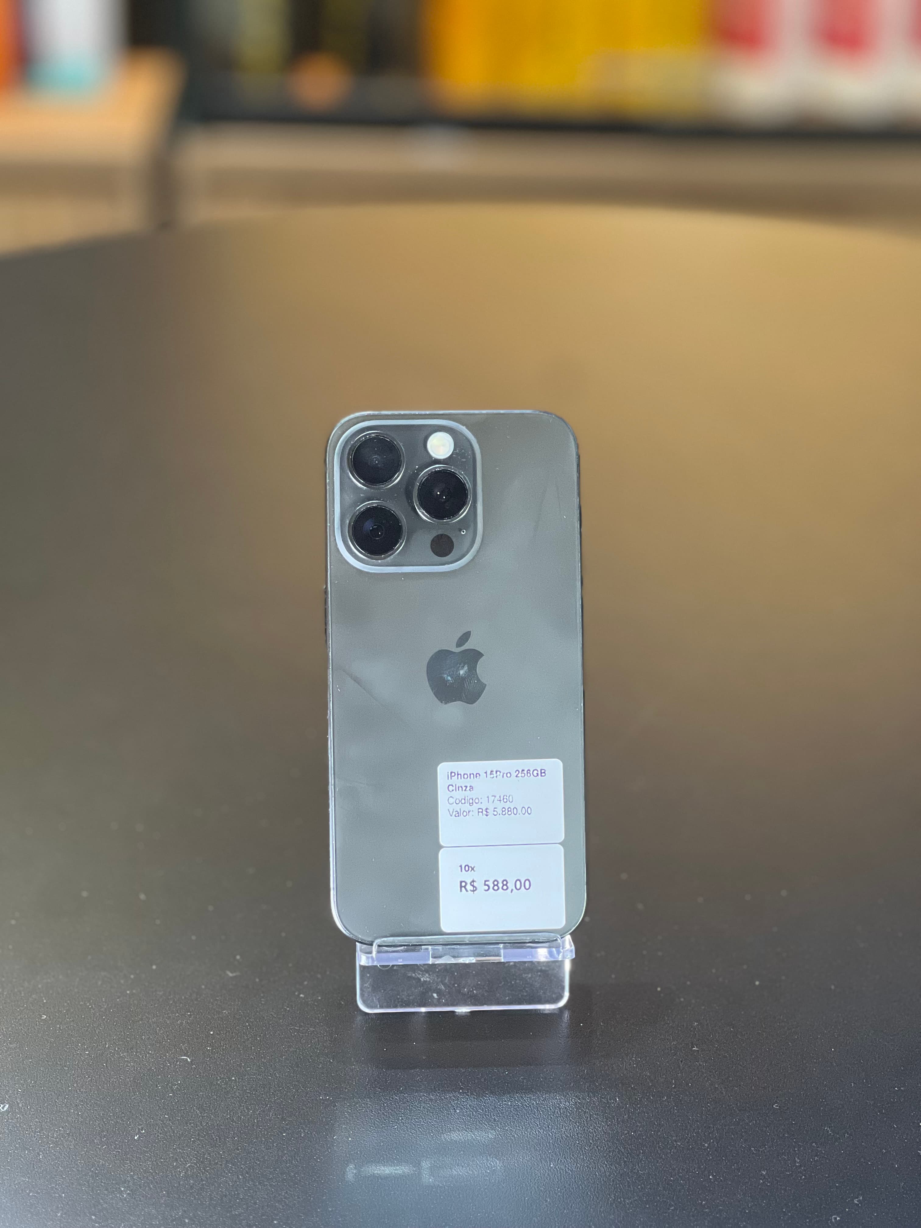 iPhone 15 Pro 256GB Seminovo