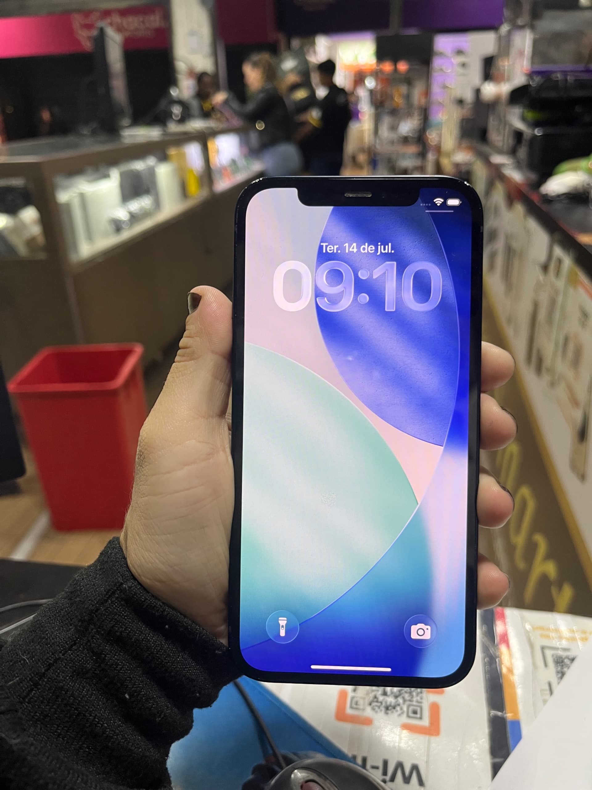 iPhone 12 64GB Seminovo